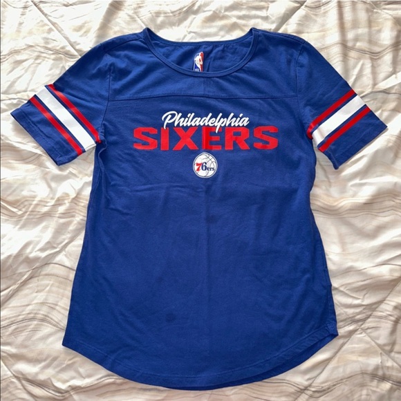 Philadelphia 76ers Blue T-Shirt - Picture 1 of 6